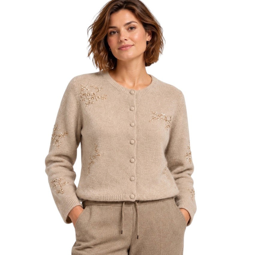 Hemisphere damesvest taupe — vooraanzicht op model