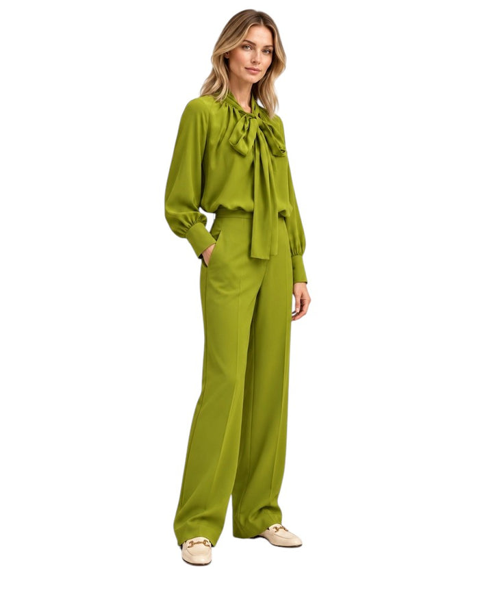 Natan Collection pantalon femme vert — vue de face sur mannequin