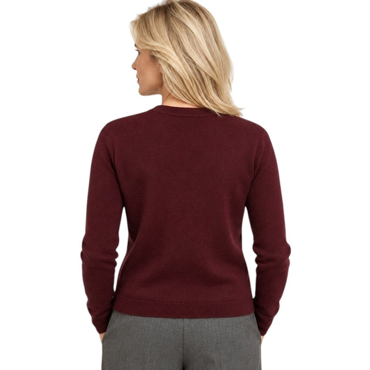 Natan Collection damesvest bordeaux — achteraanzicht op model
